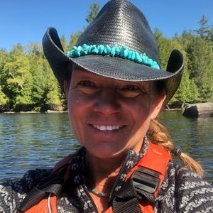 Meet your Posher, Renee